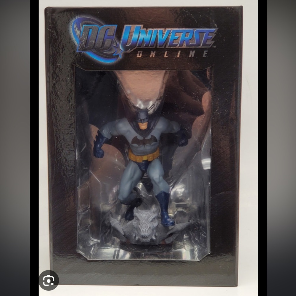DC universe Batman statue